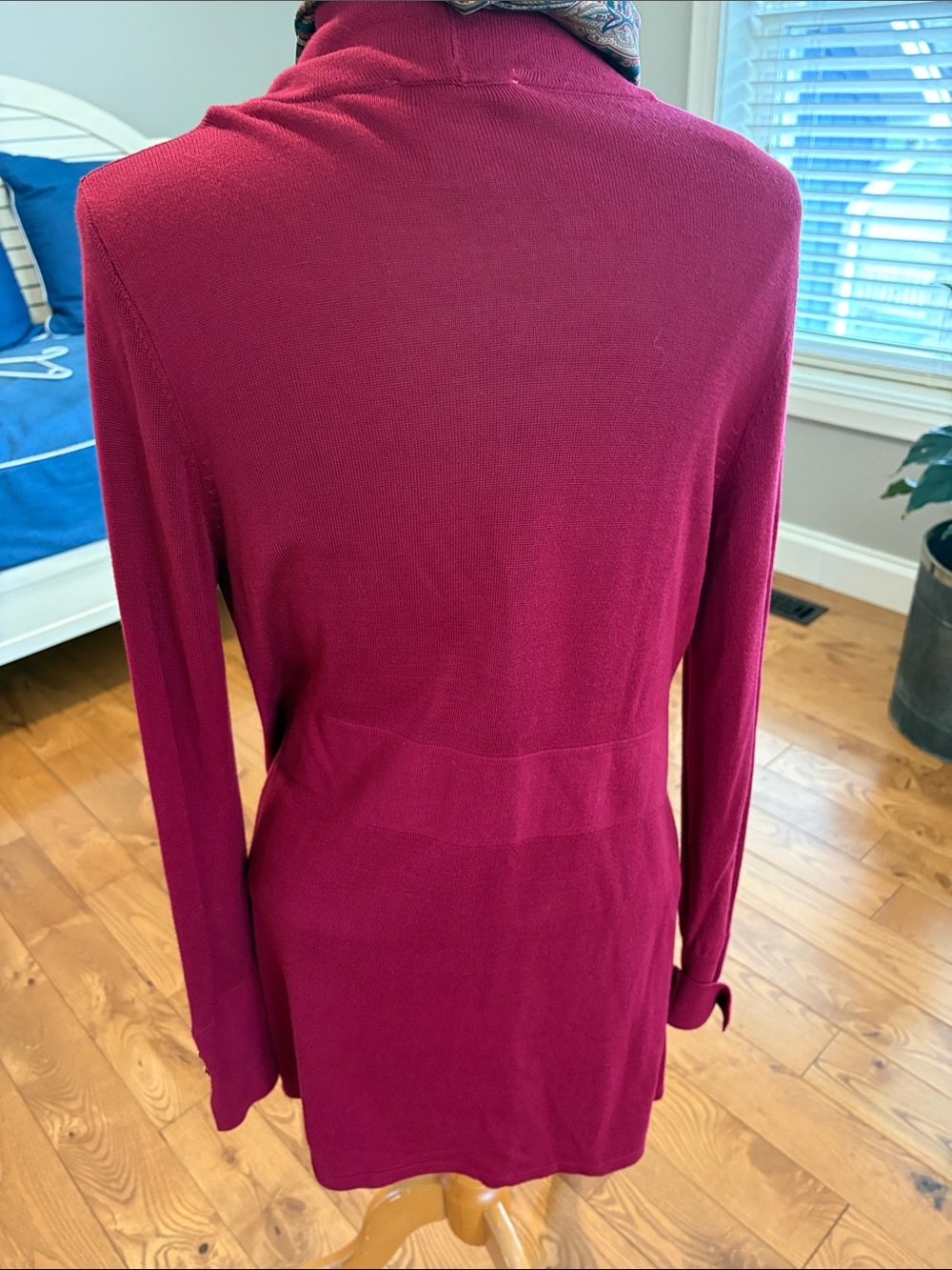 White House Black Market Fuchsia Open-Front Cardigan. - Picture 3 of 8
